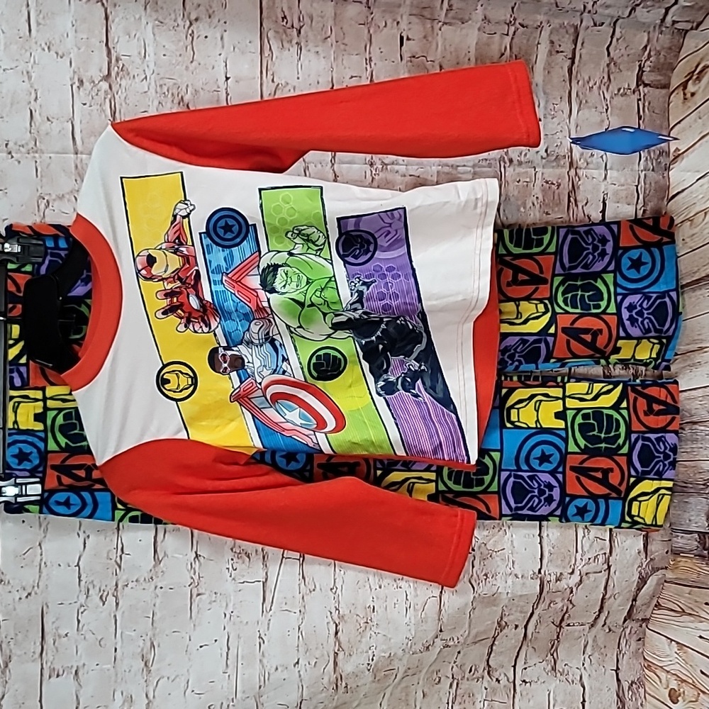 Marvel Avengers boy's fleece pj's sz 8 nwt